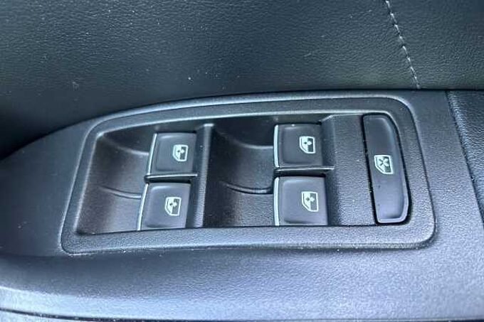 SEAT Ateca 1.5 TSI EVO FR Sport 5dr DSG